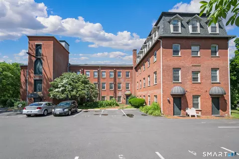 1 Russell St #22, Middletown, CT 06457