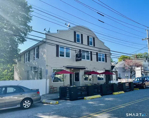 20-22 Lafayette St, Norwich, CT 06360
