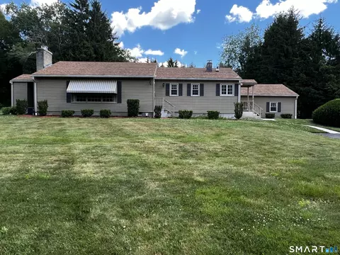 73 Shelton Rd, Oxford, CT 06478