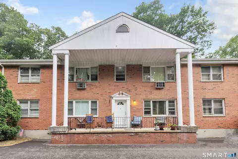 56 Wakelee Ave Ext #29, Shelton, CT 06484