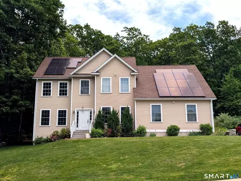 79 High Ledge Cir, Manchester, CT 06040