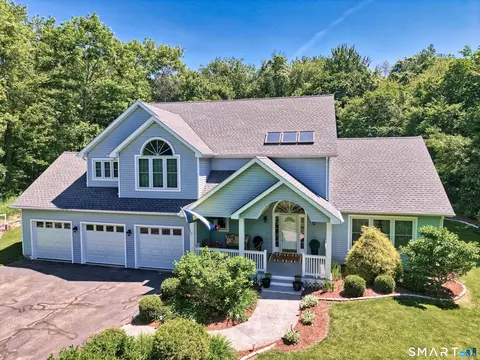 170 Valley View Rd, Thomaston, CT 06787