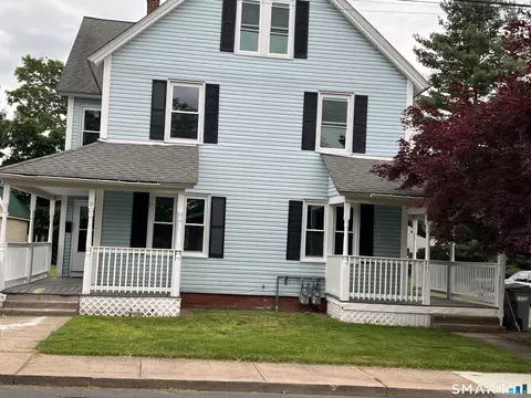 17 Lilac St, Manchester, CT 06040