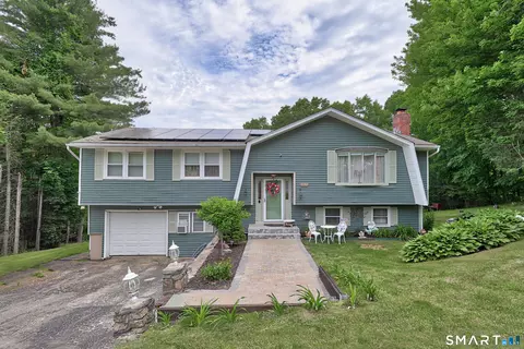 110 White Birch Dr, Waterbury, CT 06708
