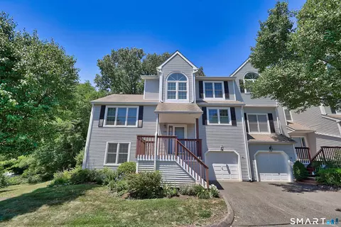 156 Morningside Ct #156, Shelton, CT 06484