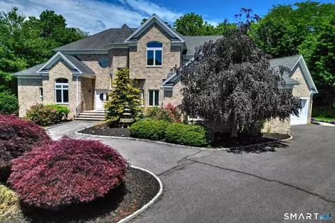 80 Platt Ln, Milford, CT 06461