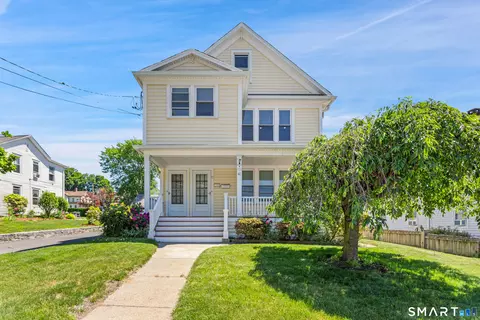 41 Town Hill Ave, Danbury, CT 06810
