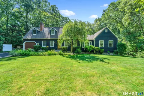 94 Warpas Rd, Madison, CT 06443
