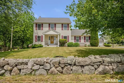 167 Lestertown Rd, Groton, CT 06340