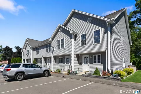 201 Pierremount Ave #D, New Britain, CT 06051