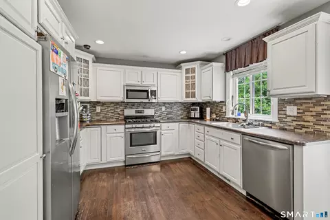 Kitchen - 67 Summit St, Derby, CT 06418 photo 3 of 4