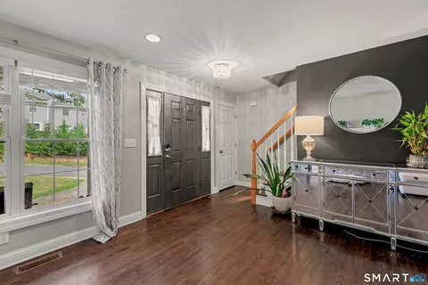 Entry Way - 67 Summit St, Derby, CT 06418 photo 1 of 4