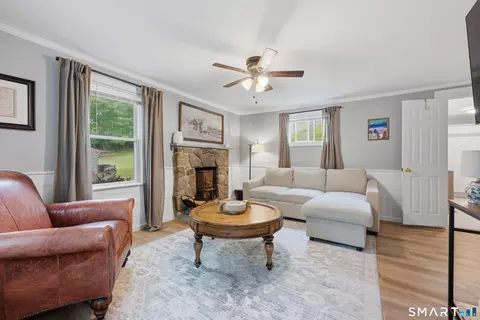 Living - 277 Spring Hill Rd, Monroe, CT 06468 photo 2 of 5