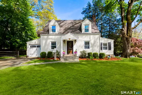 5 Woods End Rd, Stamford, CT 06905