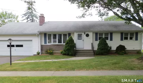 45 Bulmer Dr, Stratford, CT 06614