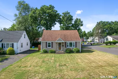 82 Carver St, New Britain, CT 06053