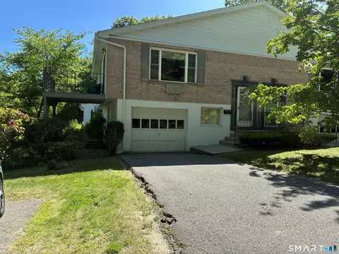 104 Queens Rd #K104, Torrington, CT 06790