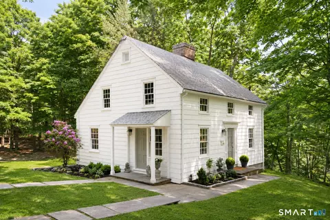 21 Old Hwy, Wilton, CT 06897
