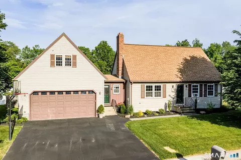 55 Spruceland Rd, Enfield, CT 06082