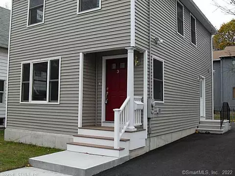 3 Willow St, Milford, CT 06460