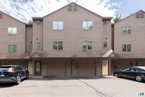 489 Wolcott St #32, Bristol, CT 06010