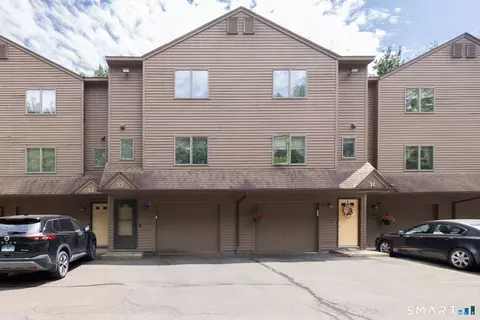 489 Wolcott St #32, Bristol, CT 06010