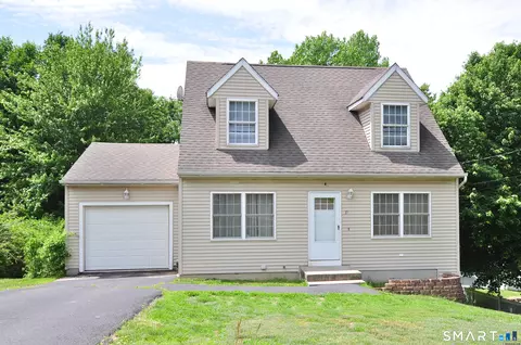 17 Irene Ave, Waterbury, CT 06705
