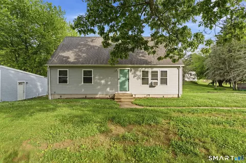 769 Plainfield Rd, Griswold, CT 06351