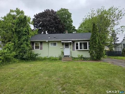 60 Charles St, Meriden, CT 06451