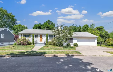 102 Geneva Ter, Fairfield, CT 06824