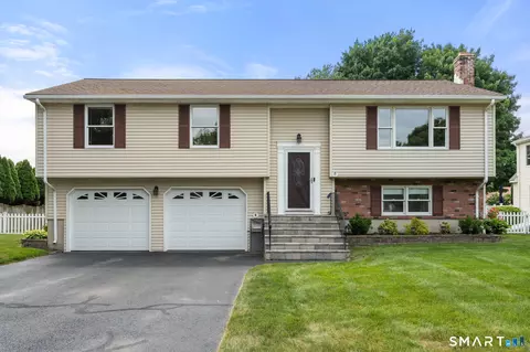 12 S Meadow Ln, Enfield, CT 06082