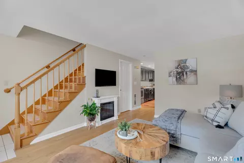 17 Mallard Ct #17, Wallingford, CT 06492 photo 5