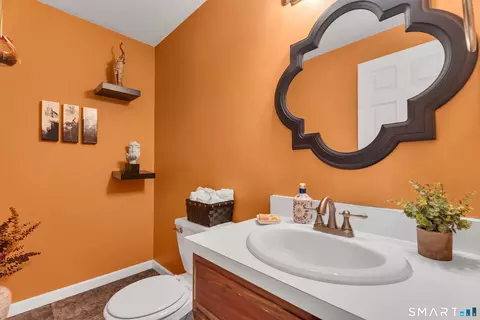 Bath - 17 Mallard Ct #17, Wallingford, CT 06492 photo 1 of 2