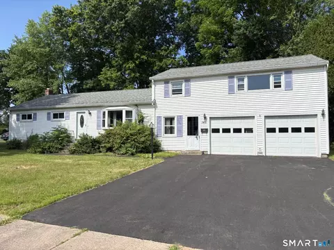 142 Janet Dr, East Hartford, CT 06118