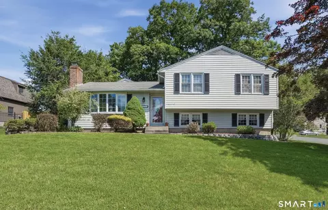 425 Sonstrom Rd, Bristol, CT 06010