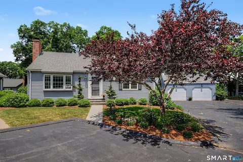 23 Aylesbury Cir #23, Madison, CT 06443