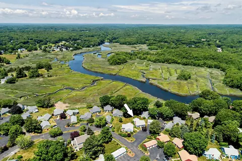 23 Aylesbury Cir #23, Madison, CT 06443