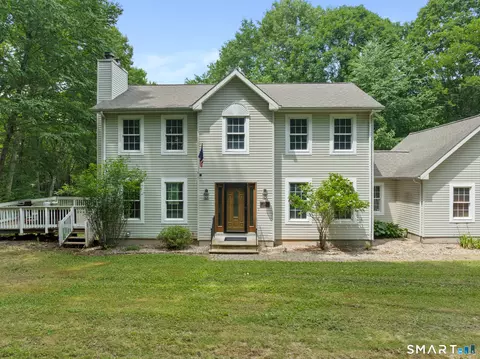 436 Tiffany Ln, Bristol, CT 06010