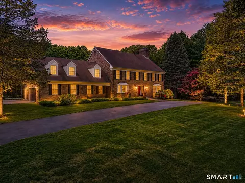 45 Stones Throw Rd, Easton, CT 06612