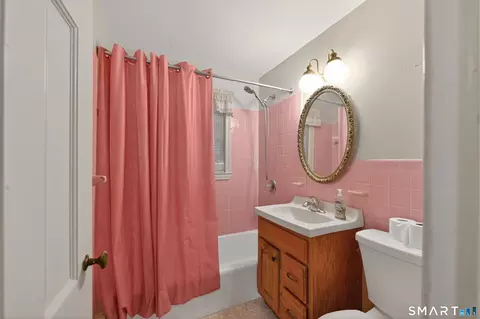 Bath - 60 Gilbert Ave, Hamden, CT 06514 photo 2 of 2