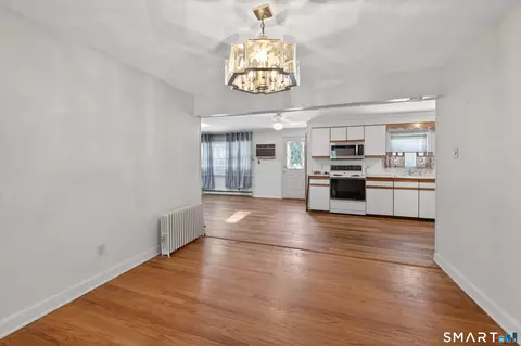 Dining - 60 Gilbert Ave, Hamden, CT 06514 photo 1 of 2