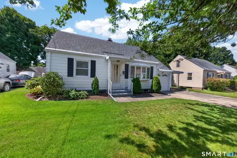 Exterior - 60 Gilbert Ave, Hamden, CT 06514 photo 2 of 6