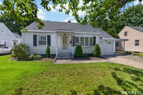 60 Gilbert Ave, Hamden, CT 06514
