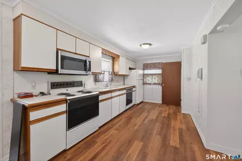 Kitchen - 60 Gilbert Ave, Hamden, CT 06514 photo 1 of 3
