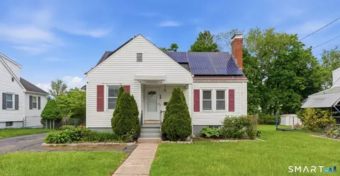64 Mckinley St, Manchester, CT 06040