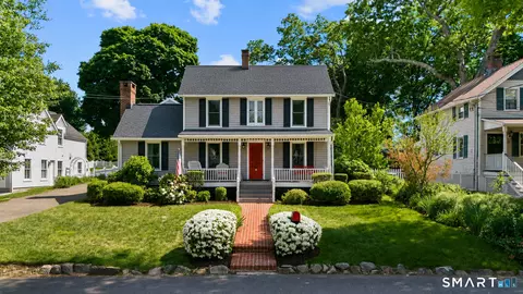 61 Raymond St, Darien, CT 06820
