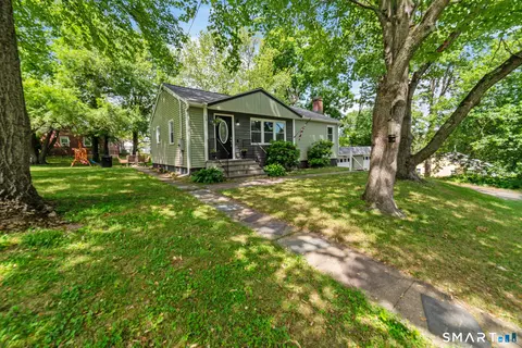 58 Maccormack Dr, Wolcott, CT 06716