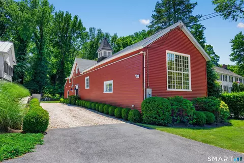 253 Tokeneke Rd, Darien, CT 06820