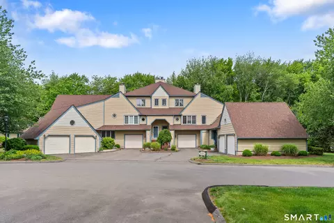 14 L Hermitage Dr #14, Shelton, CT 06484