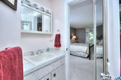 Bath - Undisclosed, Redding, CT 06896 photo 3 of 4